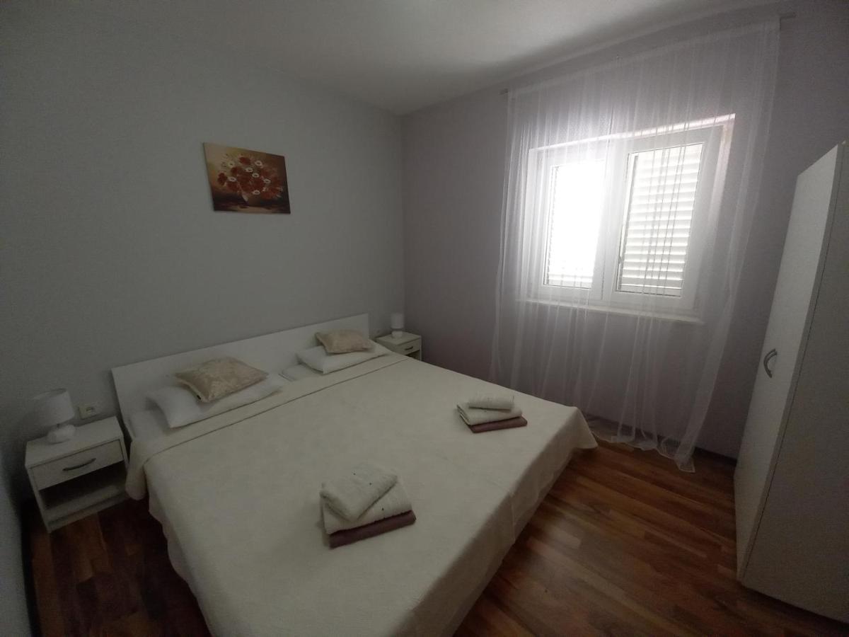 Apartman Maja Apartment Kastela Ngoại thất bức ảnh